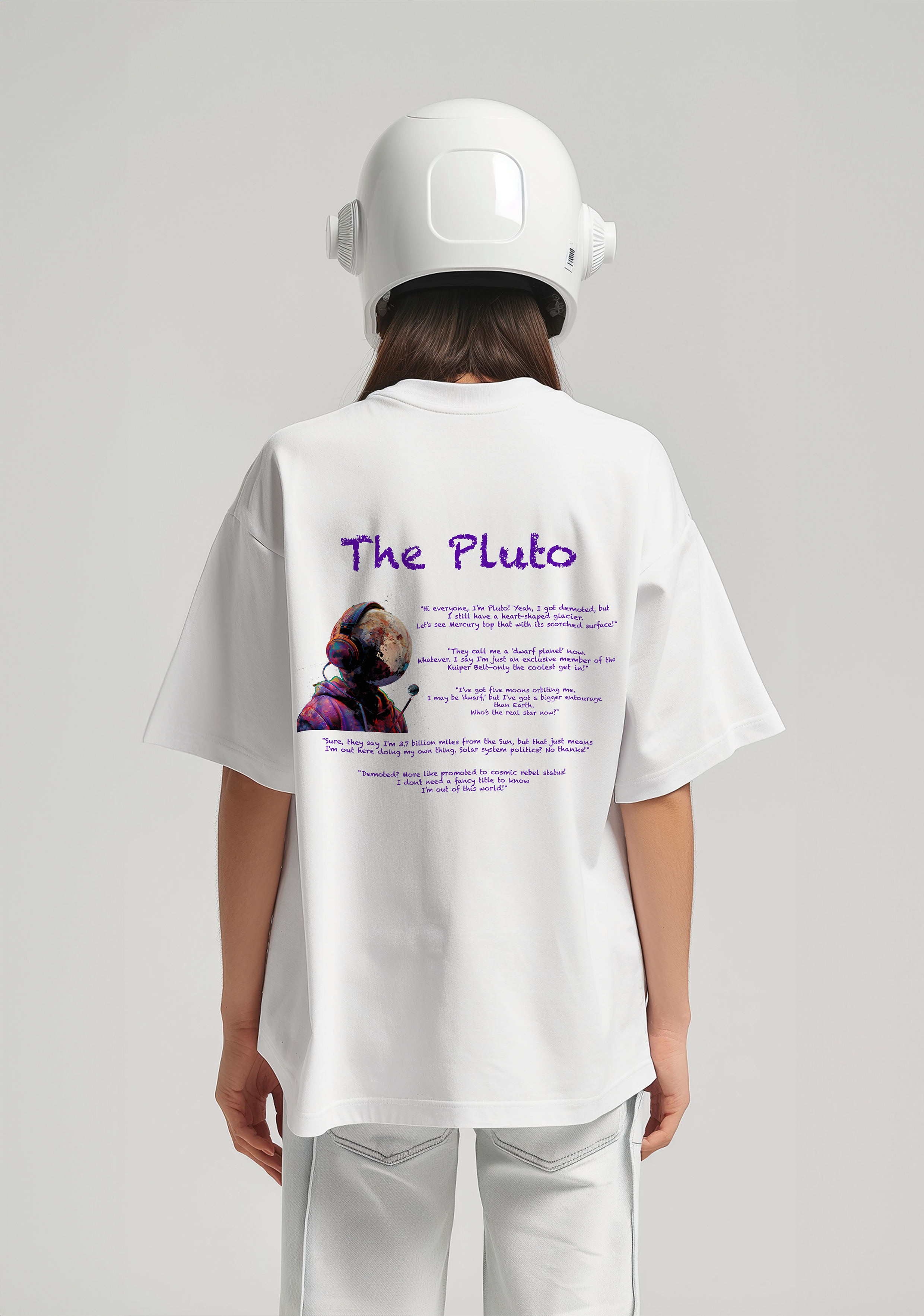 The Pluto  - Oversized women's Tshirt