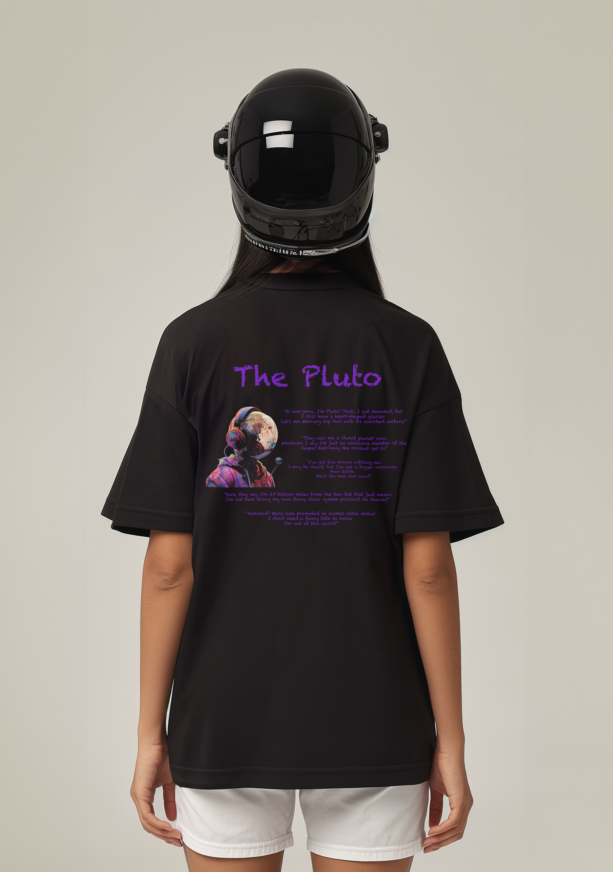 The Pluto  - Oversized women's Tshirt