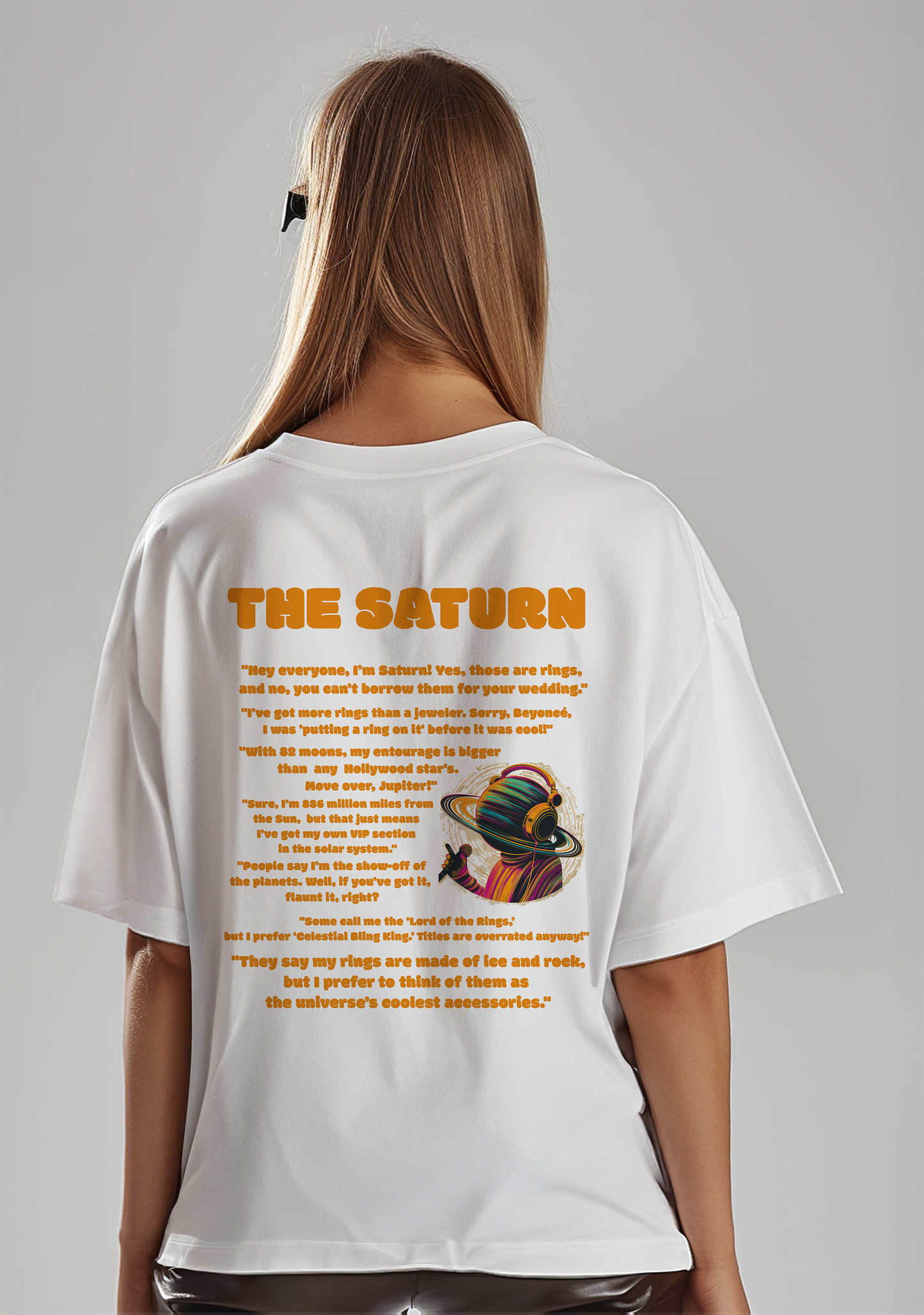 The Saturn - Oversized women's Tshirt