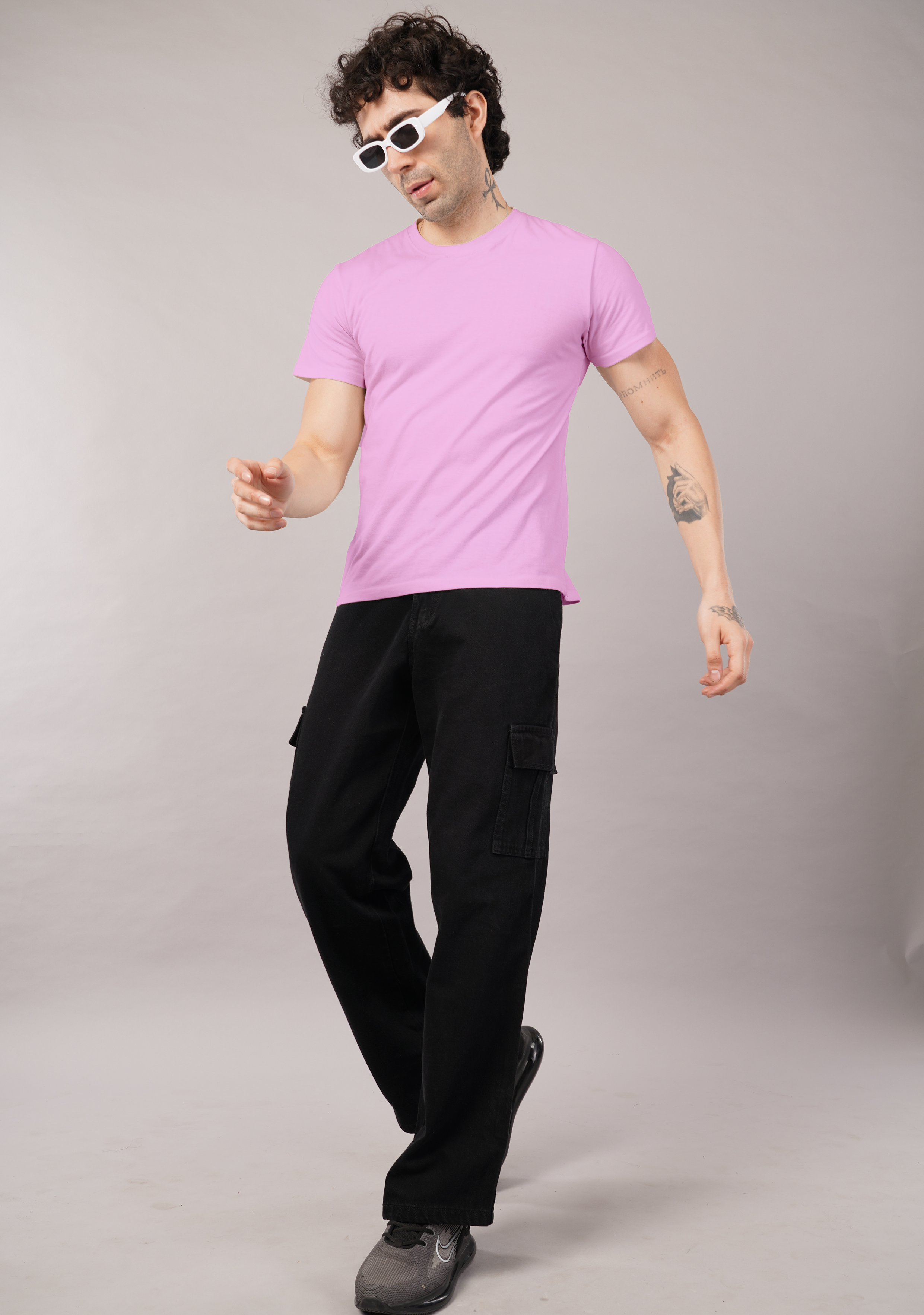 Essential Black Cargo Jeans
